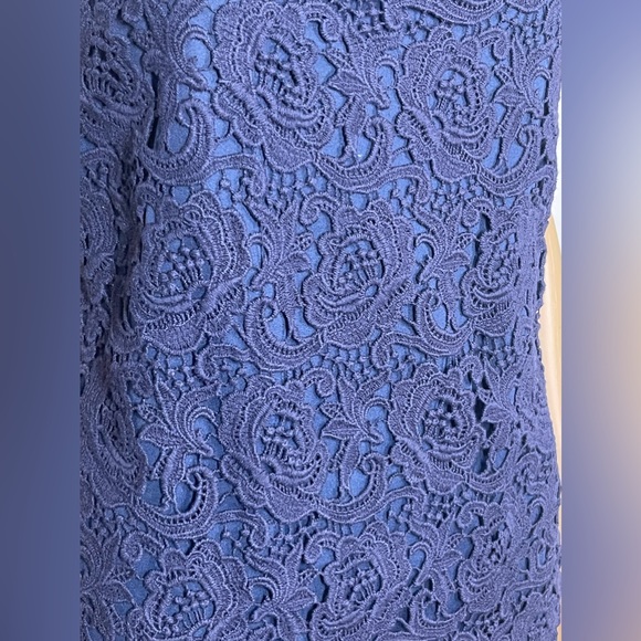 Front lace top - Picture 2 of 8